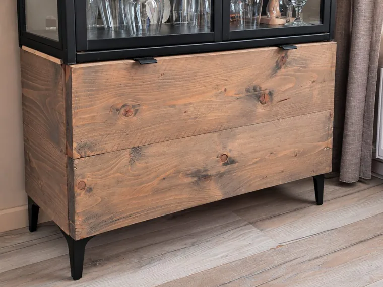 Maatwerk kasten en dressoirs door HOUT & HUIS