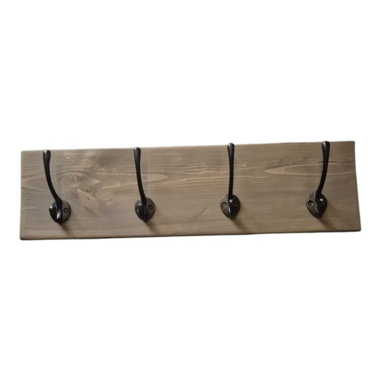 Kapstokken en wandplanken door HOUT & HUIS