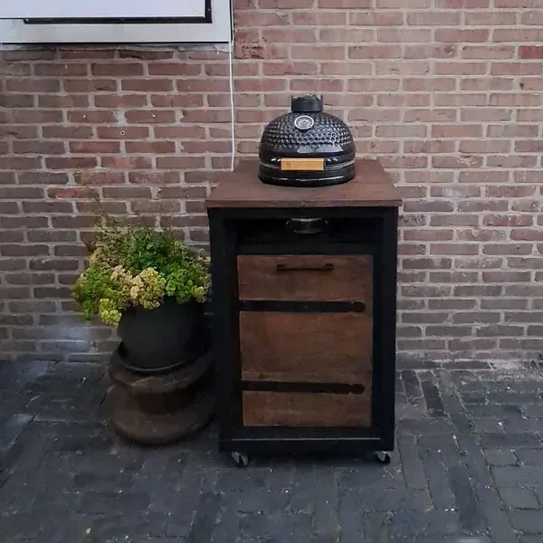 Buitenkeuken voor een kamado: het meubel op zijn plek